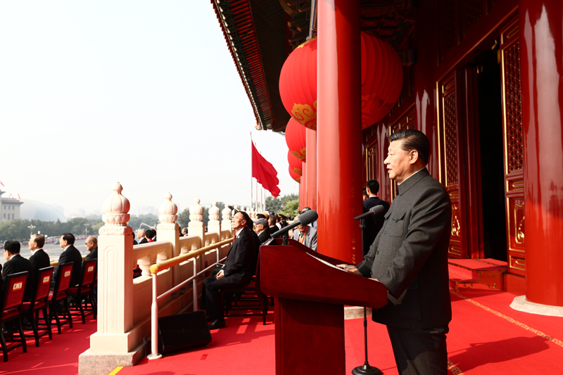 10月1日上午，慶祝中華人民共和國成立70周年大會在北京天安門廣場隆重舉行。中共中央總書記、國家主席、中央軍委主席習(xí)近平發(fā)表重要講話。